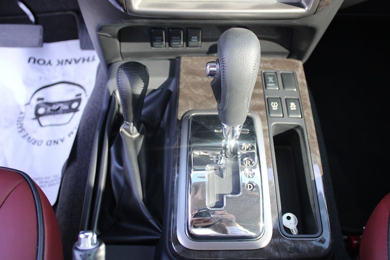 Nissan Patrol Super Safari Nissan Patrol Super Safari 2023 Model Year 4800VTC 4x4  Full Service done 5years Warranty 3Years Fre