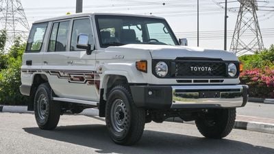 Toyota Land Cruiser 70 ECT0063 - Toyota Land Cruiser Hardtop 5 Doors - 4.0L Petrol Manual - White - LX