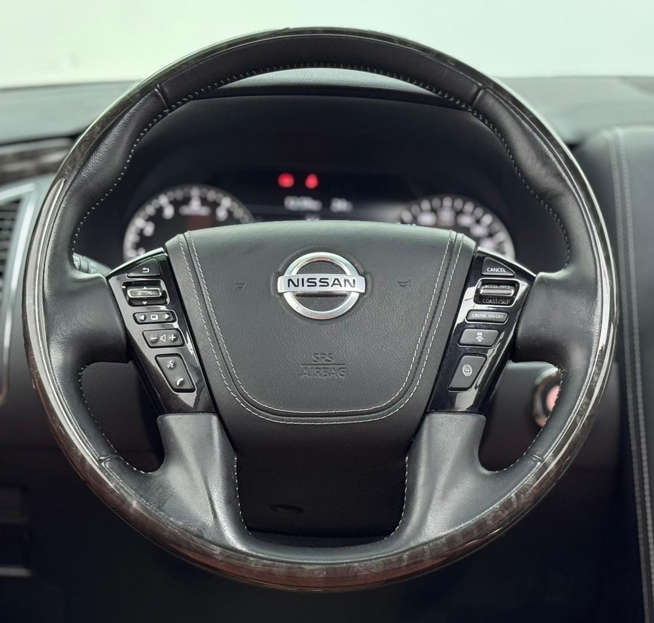 Nissan Patrol SE Platinum City 4.0L 2021 Nissan Patrol SE Platinum City, 1 Year Warranty, Nissan Service History,