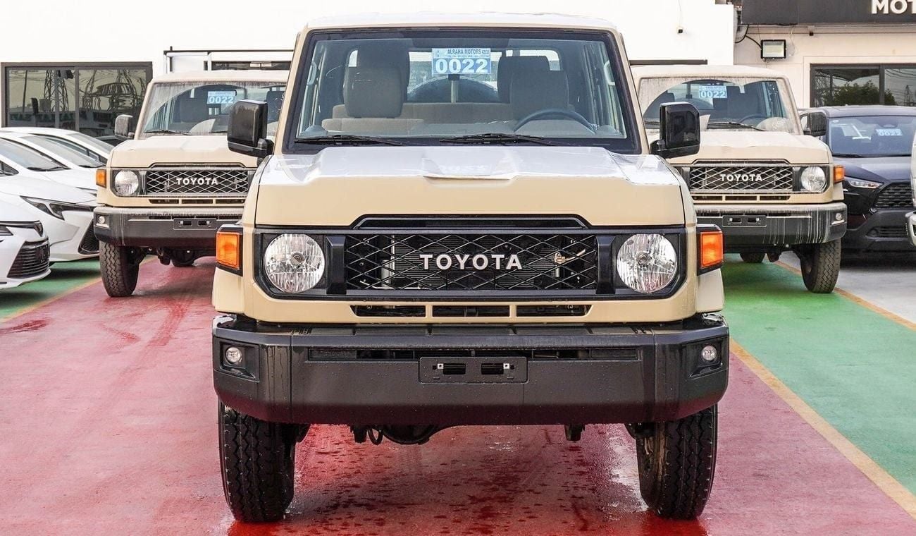 Toyota Land Cruiser Pick Up 4.0L V6 Double Cabin M/T