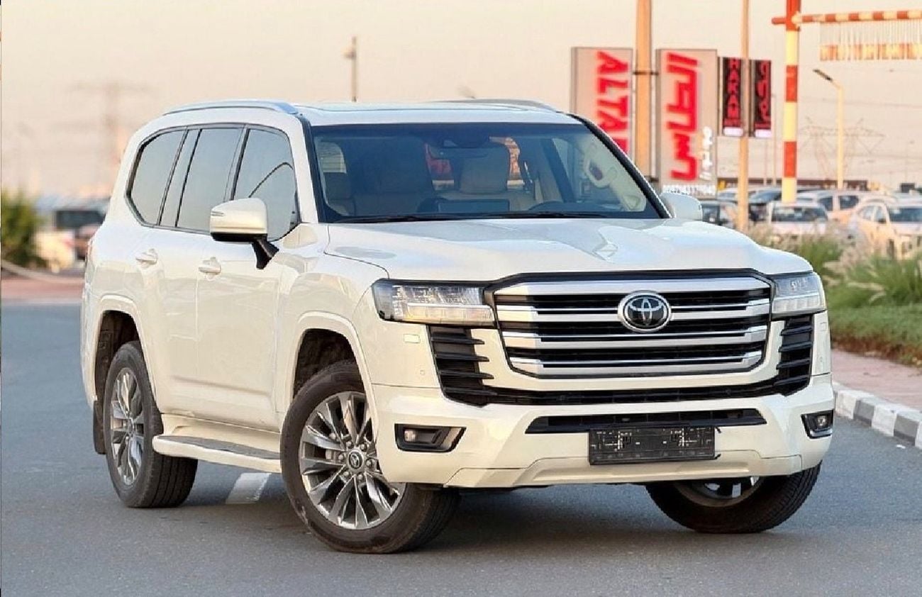 Toyota Land Cruiser GXR 2022 Model Twin Turbo 3.5L Engine GCC Specification Full Option