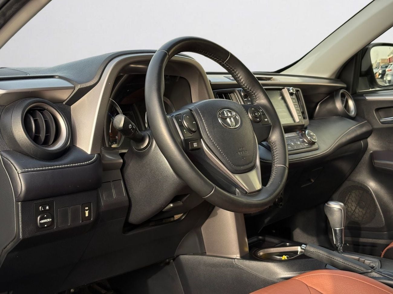 Toyota RAV4 VX TOYOTA RAV4 VX | 2.5L | ECONOMICAL & RELIABLE SUV | 2018 | GCC