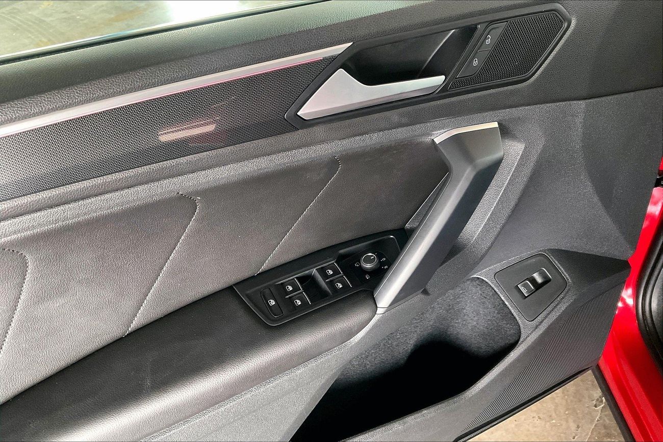 Volkswagen Tiguan Life | Guaranteed Warranty | 0 Down Payment