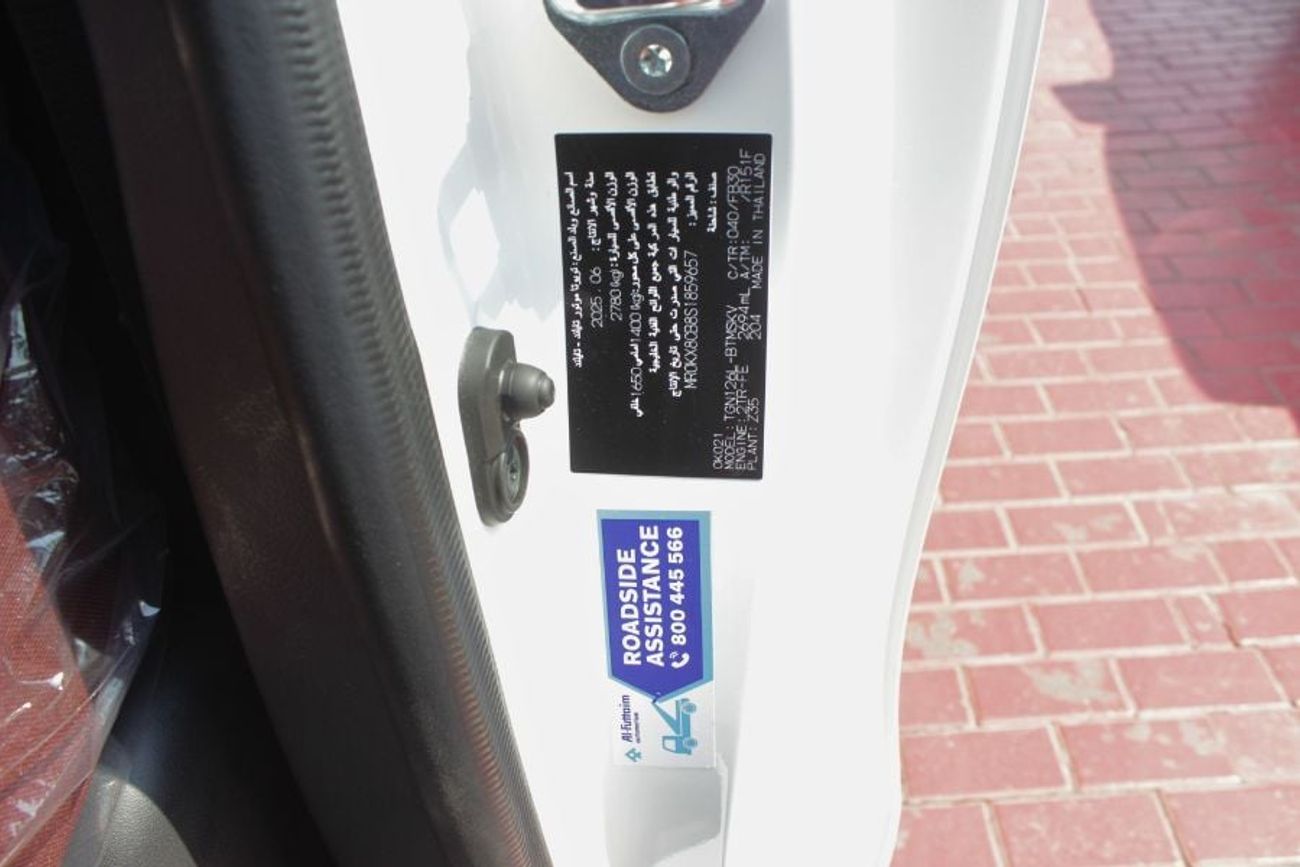 تويوتا هيلوكس GLX 2.7L Single Cab Utility 4WD M/T