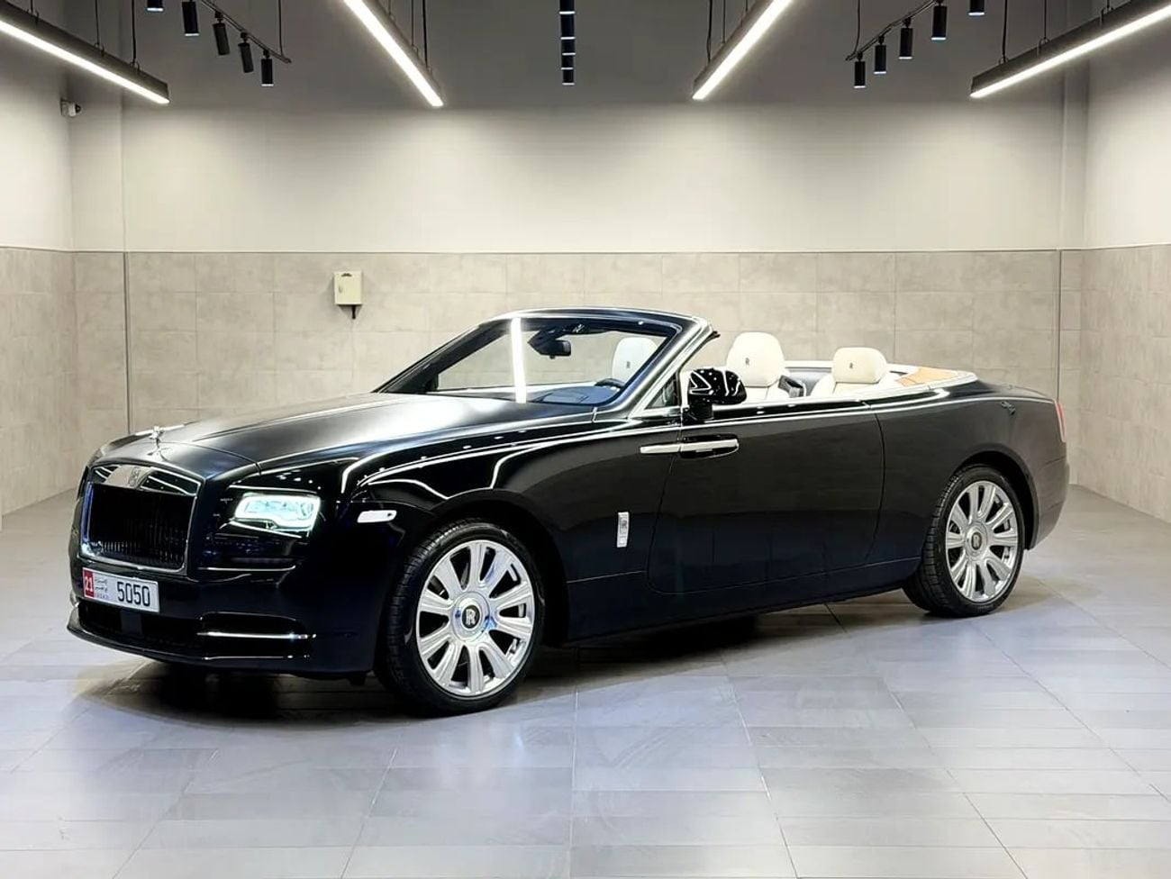 Rolls Royce Dawn Standard - Korean Specs - Pristine Condition