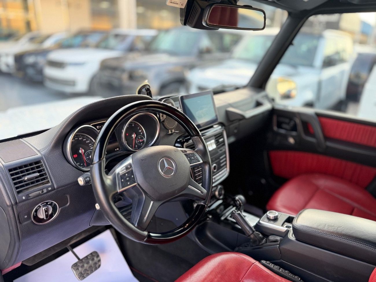 Mercedes-Benz G 500 Std 4.0L (422 HP)