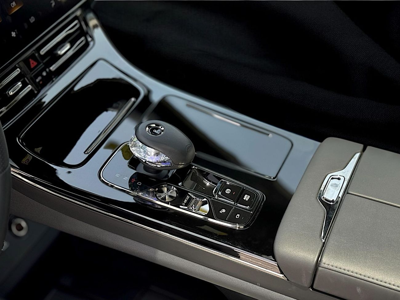 GAC M8 AED 2,920 PM | GAC M8 GX 2.0TC I4 |GCC SPECS |7SEATER |LUXURIOUS INTERIOR |MASSAGE SEATS