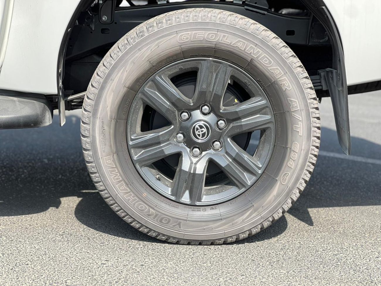 Toyota Hilux EXPORT ONLY - S GLX 2.7L AWD A/T