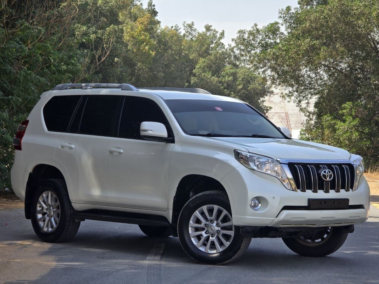 Toyota Prado GXR 2.7L (160 HP) 4WD TOYOTA PRADO GXR 2017 GCC GOOD CONDITION IN SIDE OUT SIDE