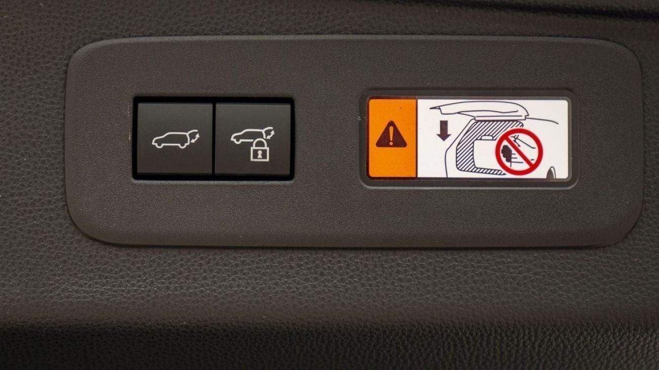 Toyota Prado (LHD) TOYOTA PRADO 250 TXL 2.7P AT LIMITED MY2025 – WHITE