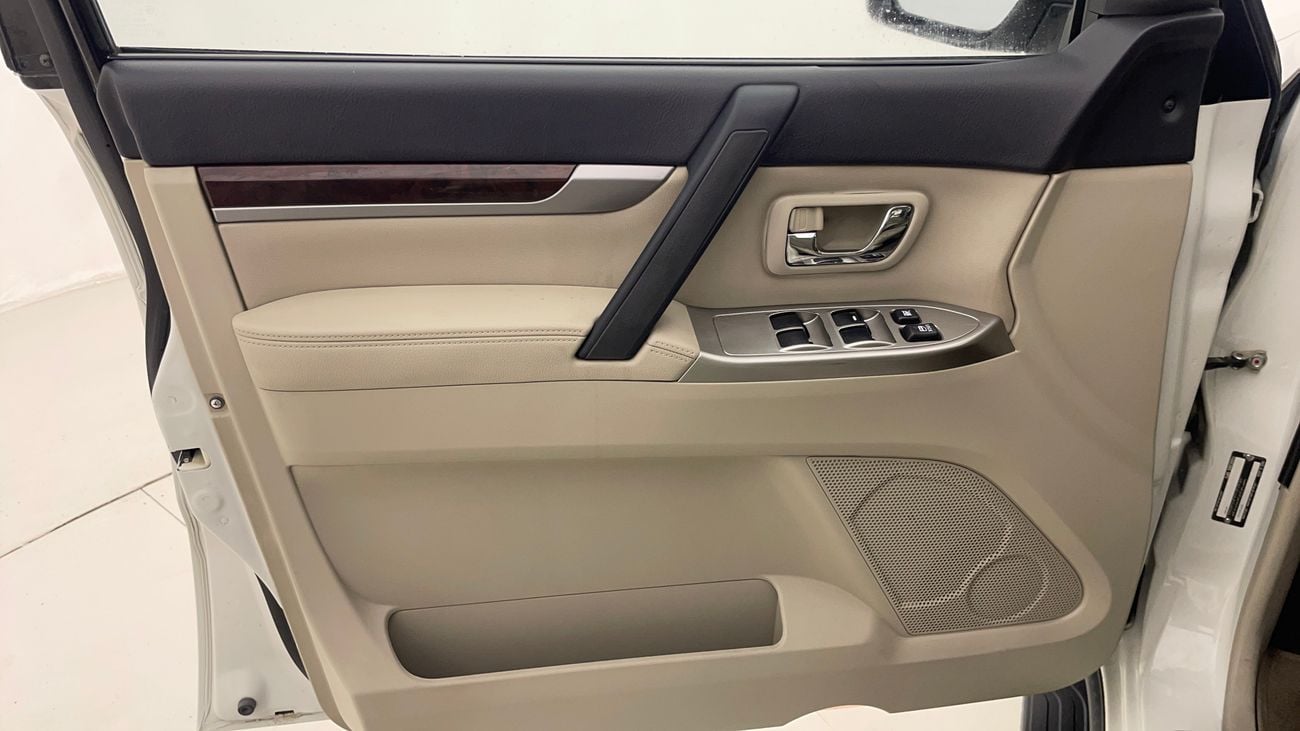 Mitsubishi Pajero GLS HIGHLINE 3.5 | Zero Down Payment | Home Test Drive