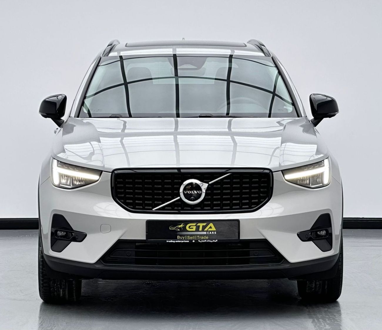 Volvo XC40 2023 Volvo XC40 B4 Ultimate Dark, 2028 Volvo Warranty, Volvo Full Service History, GCC