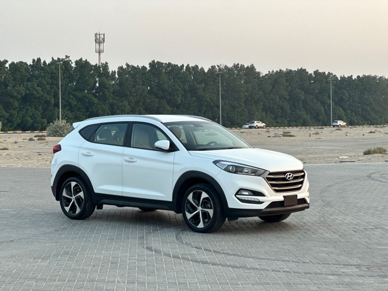 هيونداي توسون موديل 2018 خليجي حاله ممتازه من الداخل والخارج