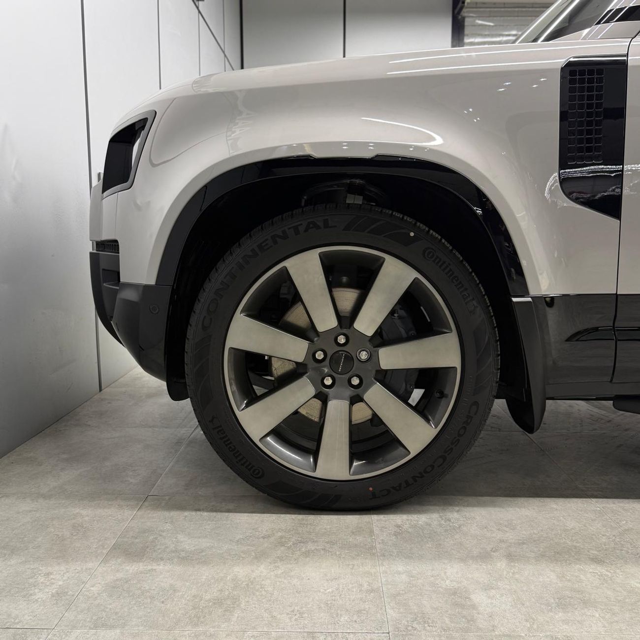 Land Rover Defender 110 P400 X-Dynamic HSE | Brand New | New Color | Al Tayer Warranty & Service Contract