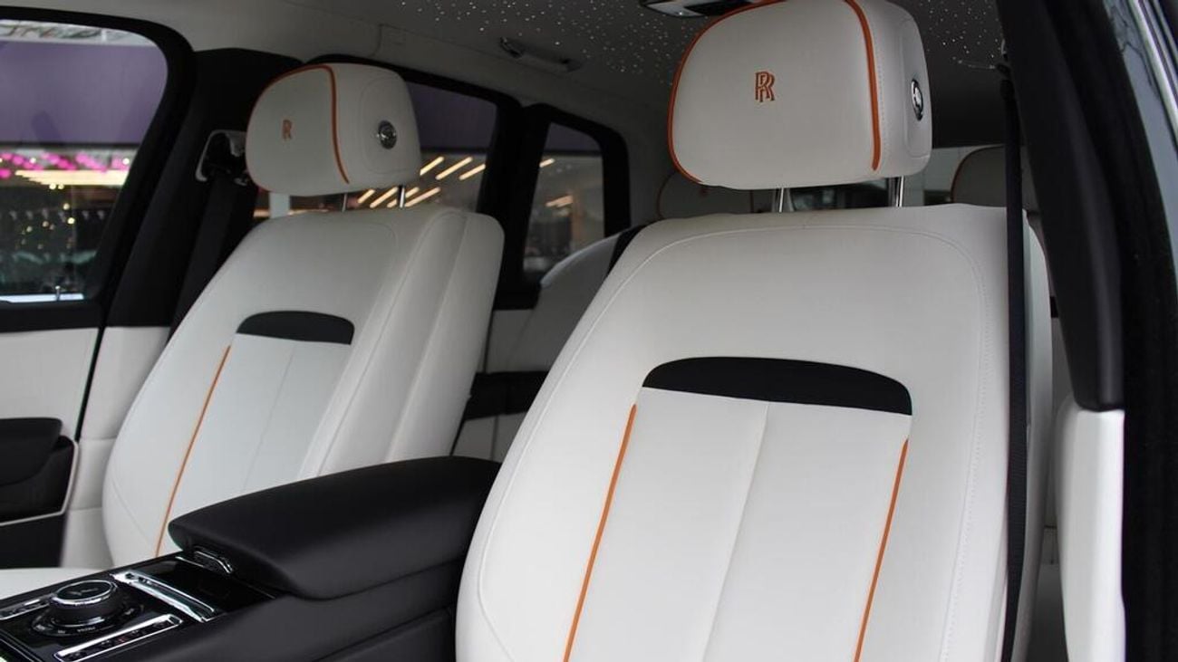 رولز رويس كولينان 6.75 V12 Black Badge Auto 4WD Euro 6 5dr (EXPORT ONLY) Right Hand Drive