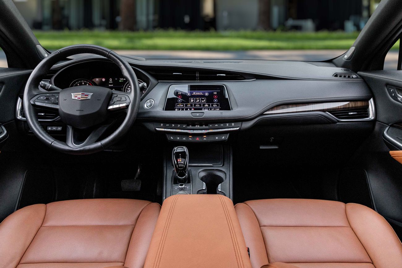 Cadillac XT4 XT4 Premium Luxury | 1,959 P.M | 0% Downpayment | Agency Service!