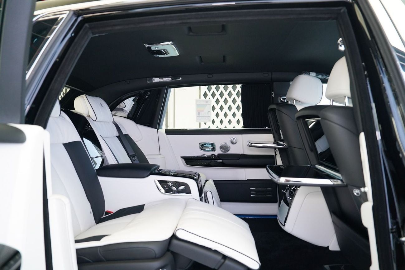 Rolls Royce Phantom EWB