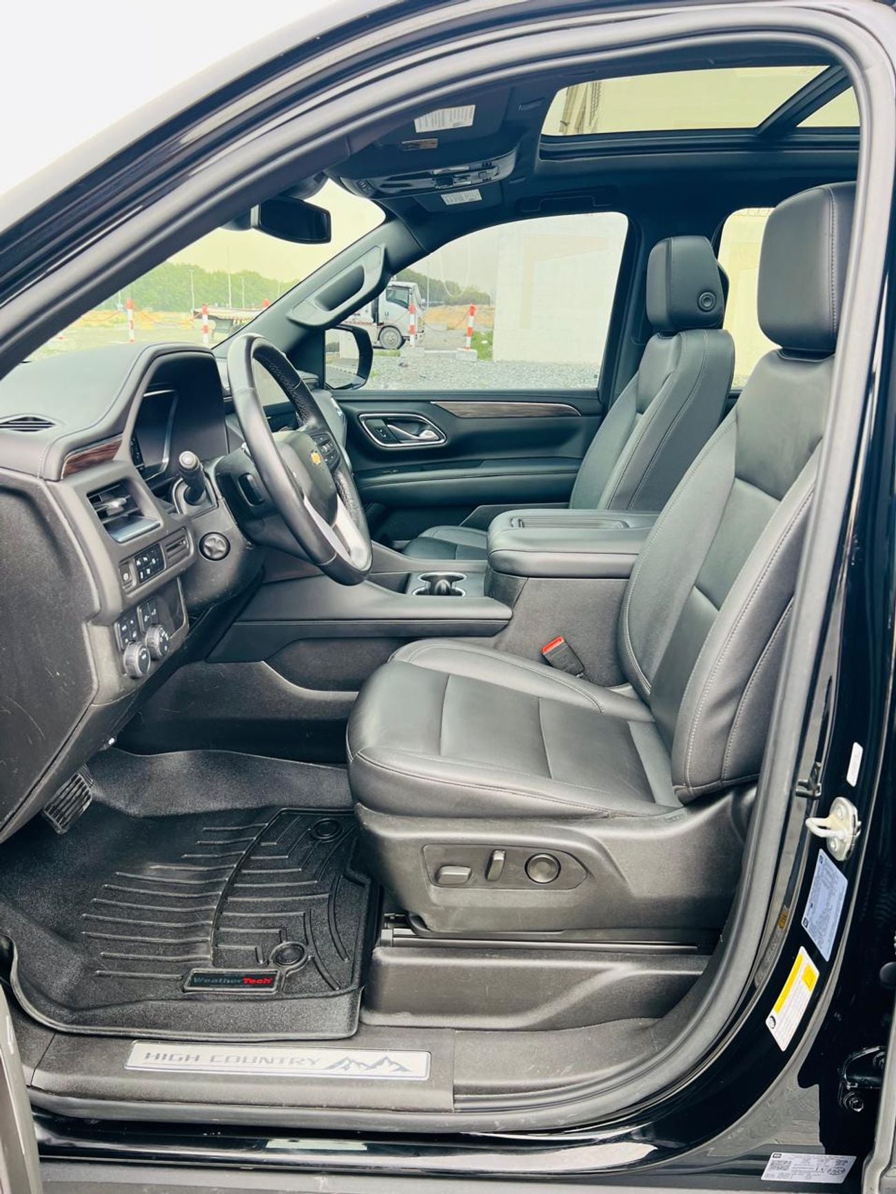 Chevrolet Suburban LT 5.3L 4WD