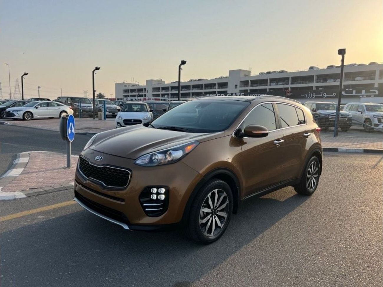 كيا سبورتيج EX اعلى