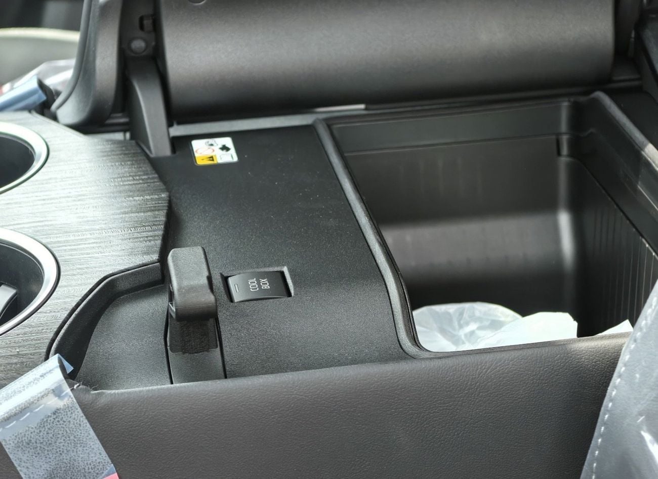 Toyota Land Cruiser VXR 3.5L,HYBRID,VXR,RADAR,BLIND SPOT,JBL SPEAKER,A/T,2026MY( FOR EXPORT ONLY)