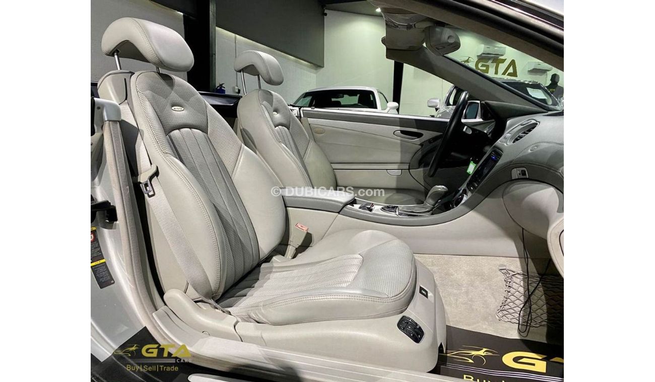 Mercedes-Benz SL 55 AMG 2005 Mercedes SL55 AMG, Full Service History, GCC, Low Kms, Immaculate Condition