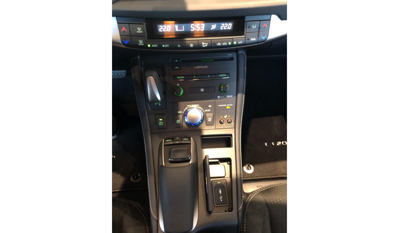 Lexus CT 200h 2020/EXPORT/PREMIUM