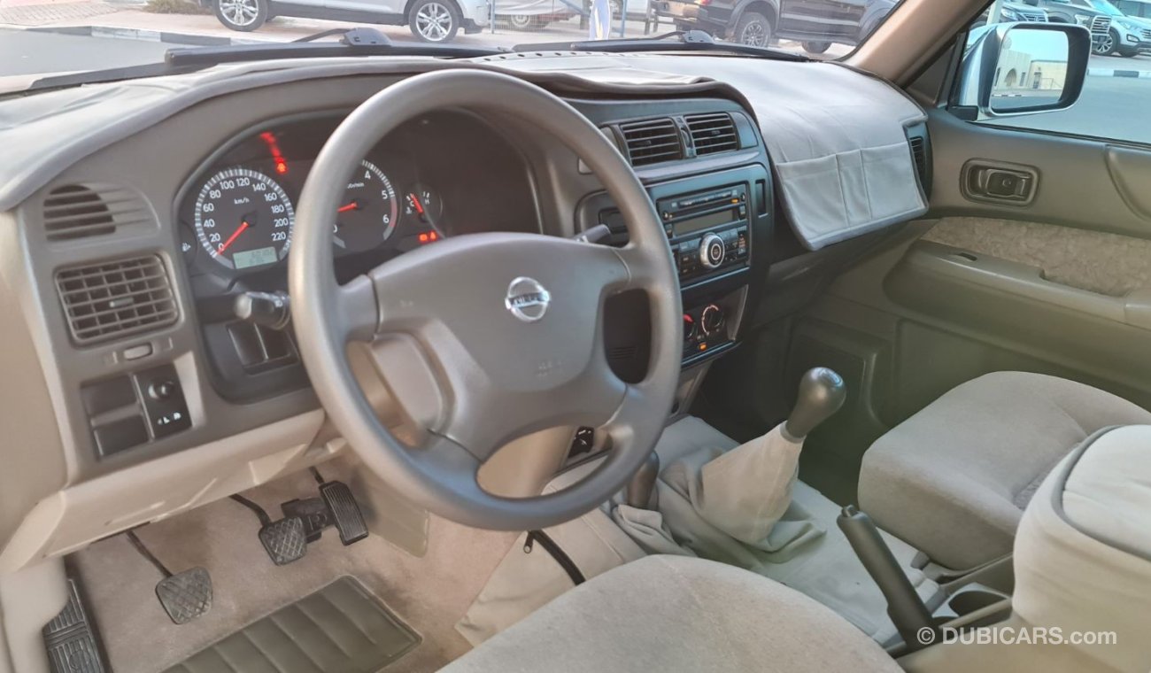 Nissan Patrol Pickup 2016 GCC Manual Transmission Perfect Condition