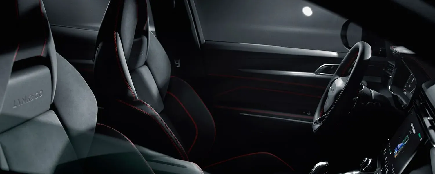 لينك أند كو 05 interior - Seats