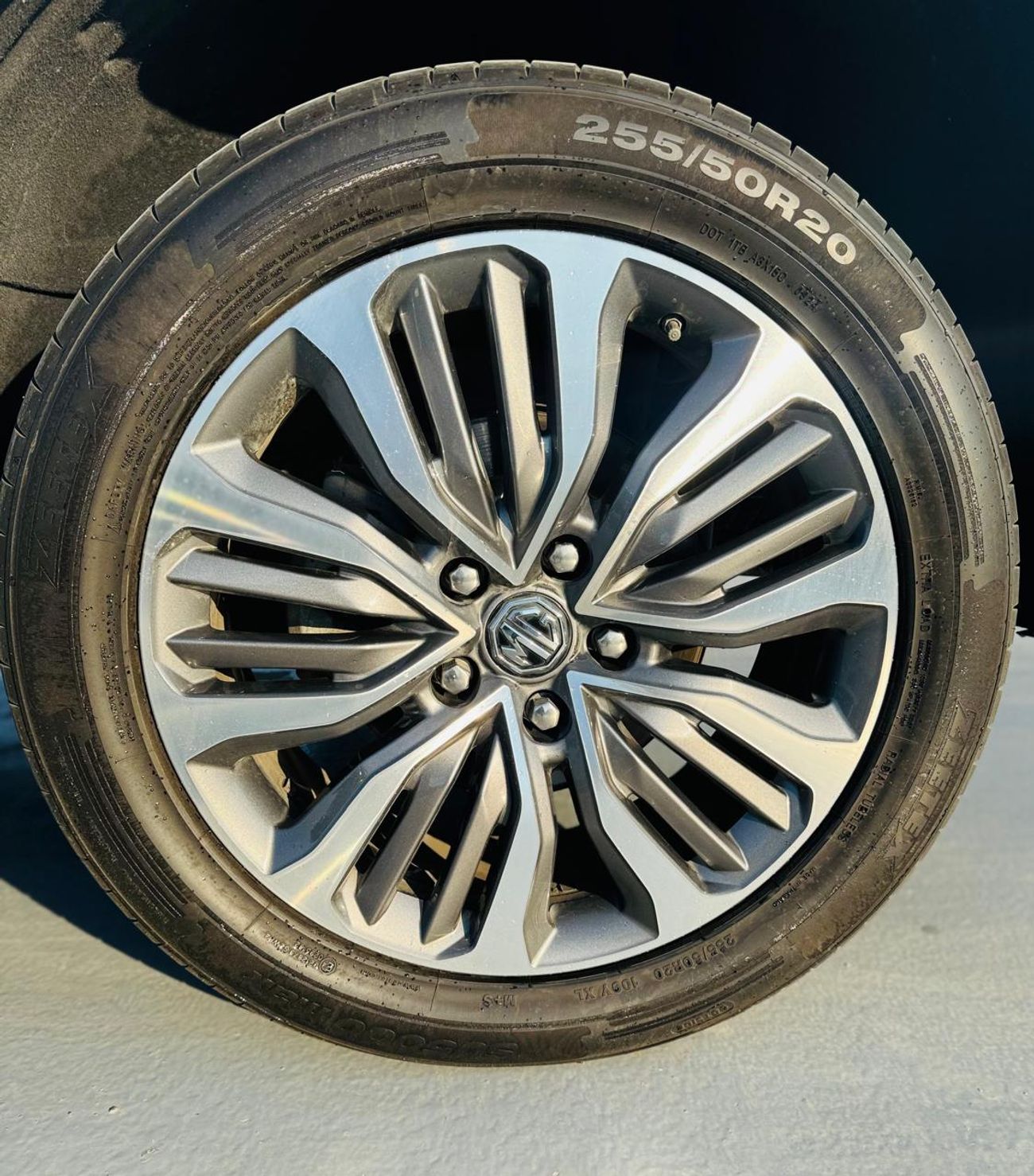 أم جي RX8 Luxury 2.0L