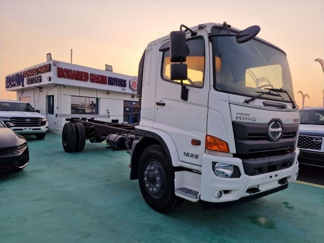 Hino 500 2023 HINO 1625 Series 500 10.3 Ton 4×2 Single Cab with bed space