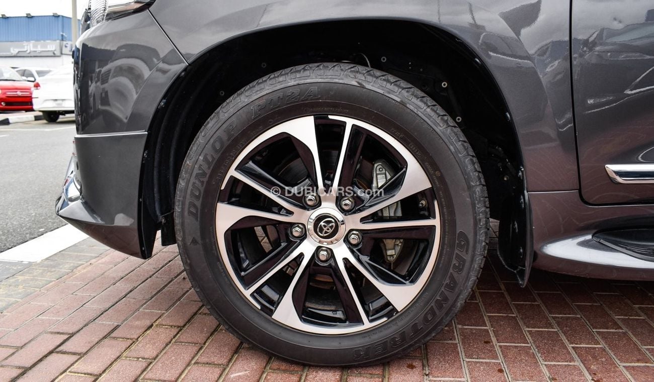 Toyota Land Cruiser VXR 5.7 V8 Grand Touring
