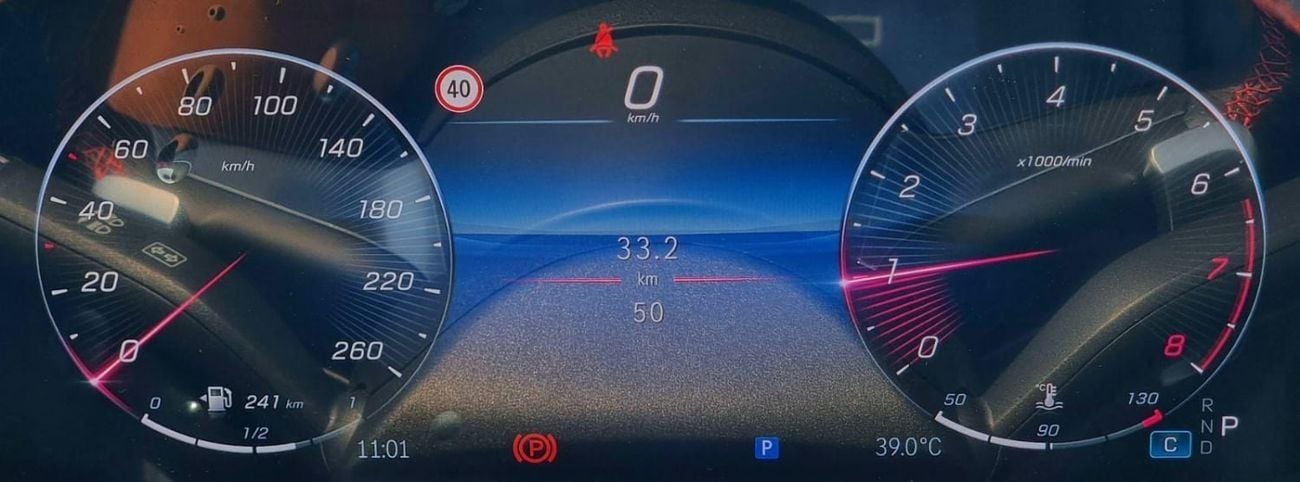 Mercedes-Benz GLB 200 GLB 200 AMG SUV 7 Seater Under Warranty 2025 GCC