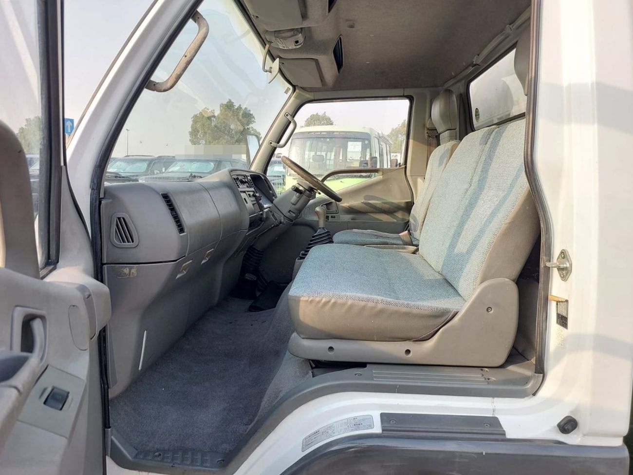 Mitsubishi Fuso Canter MITSUBISHI CANTER TRUCK RHD 1995 MODEL 4.5 L DIESEL MANUAL(PM20263)