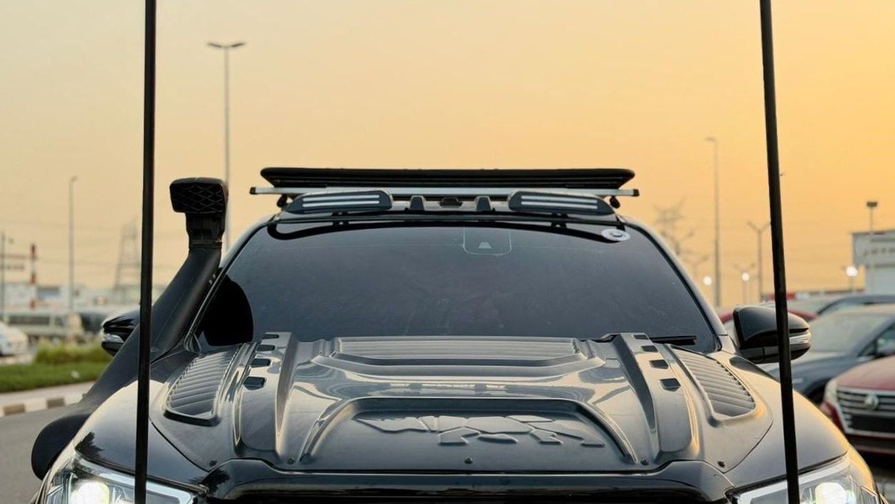 تويوتا هيلوكس OFF-ROAD MODIFIED | DOUBLE CABIN | HEAVY FRONT BUMPER | POWER SEATS | 2.8L | AUTOMATIC | 2022 | SNOR