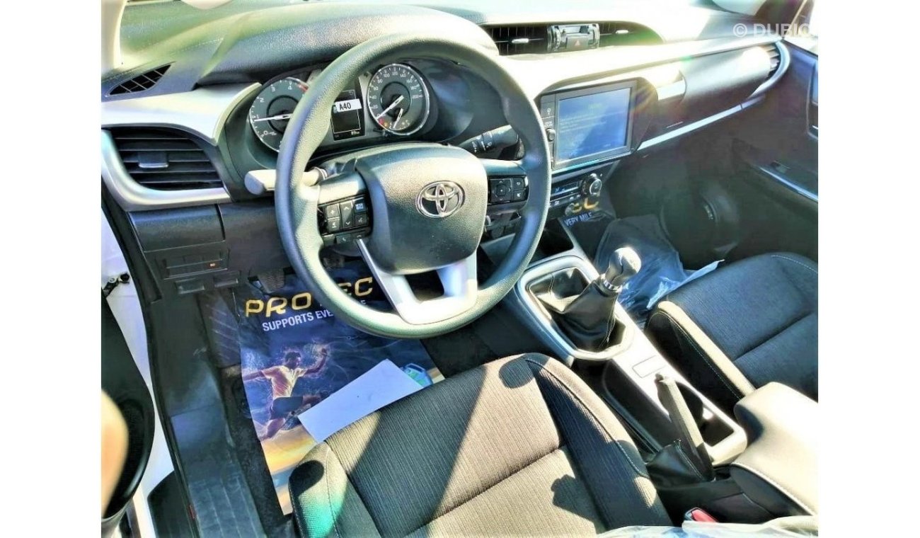 Toyota Hilux 2,4  deseil  manual gear full option