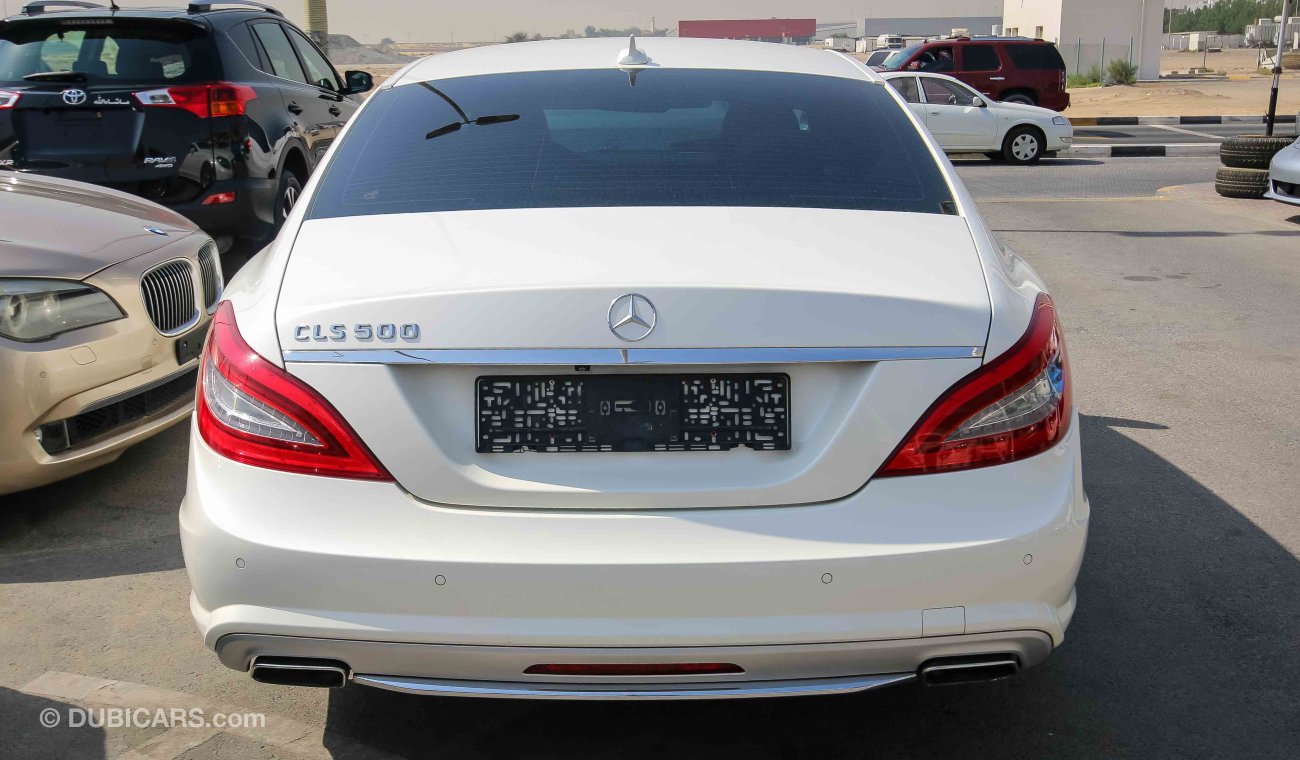 مرسيدس بنز CLS 500