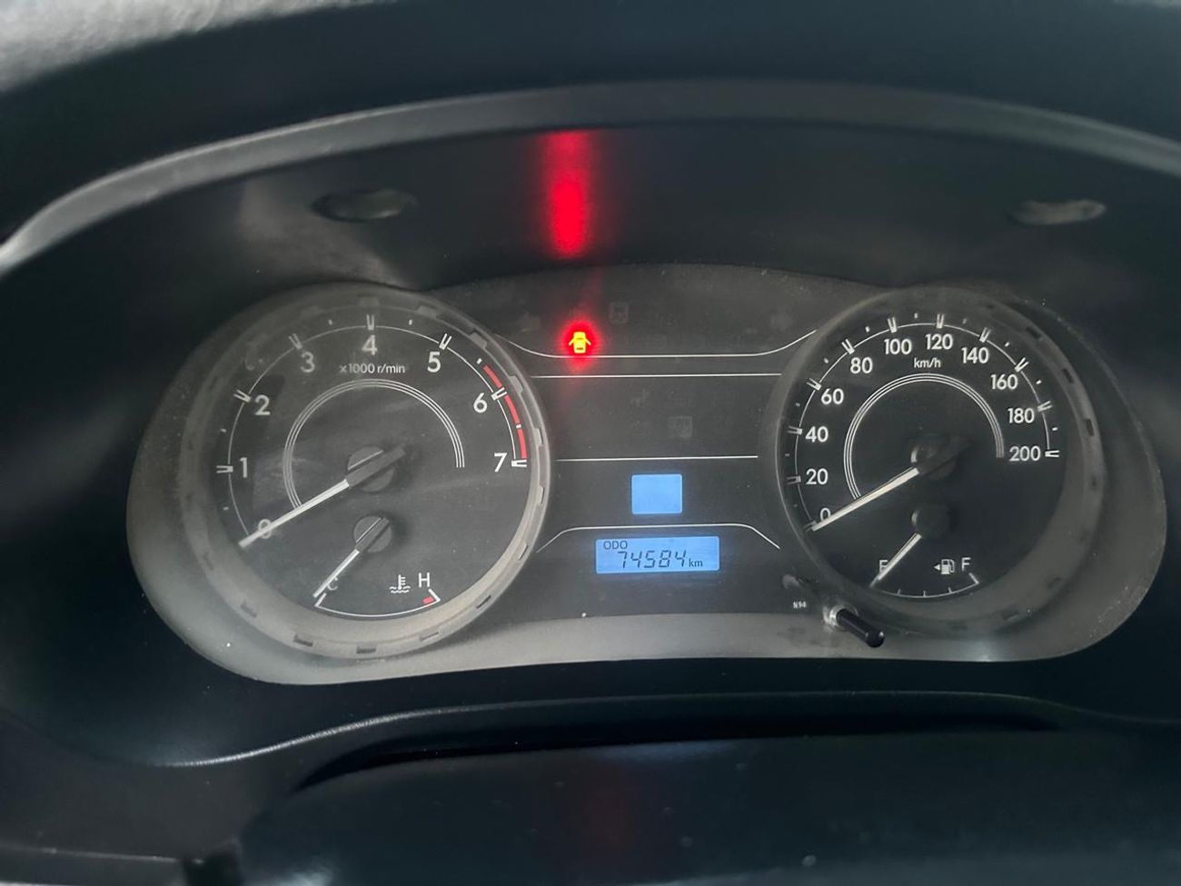 تويوتا هيلوكس GLX 2.7L Double Cab Utility A/T