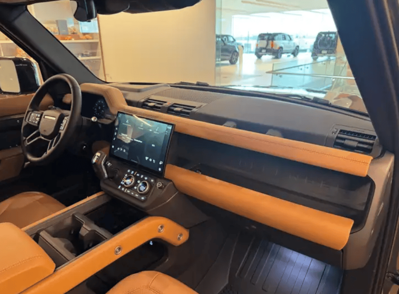 Land Rover Defender P400 Dynamic SE