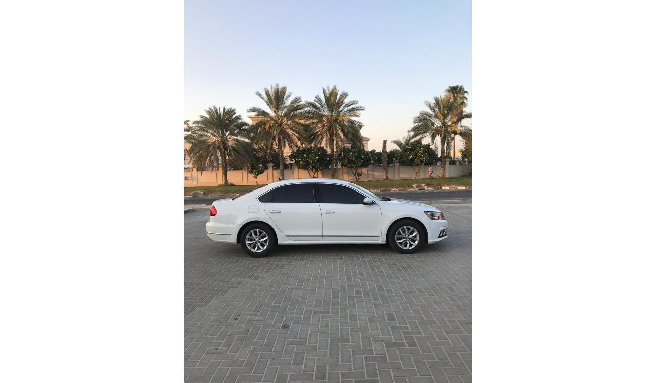 Volkswagen Passat 630/-0%DOWN PAYMENT,FSH , MID OPTION ,GCC