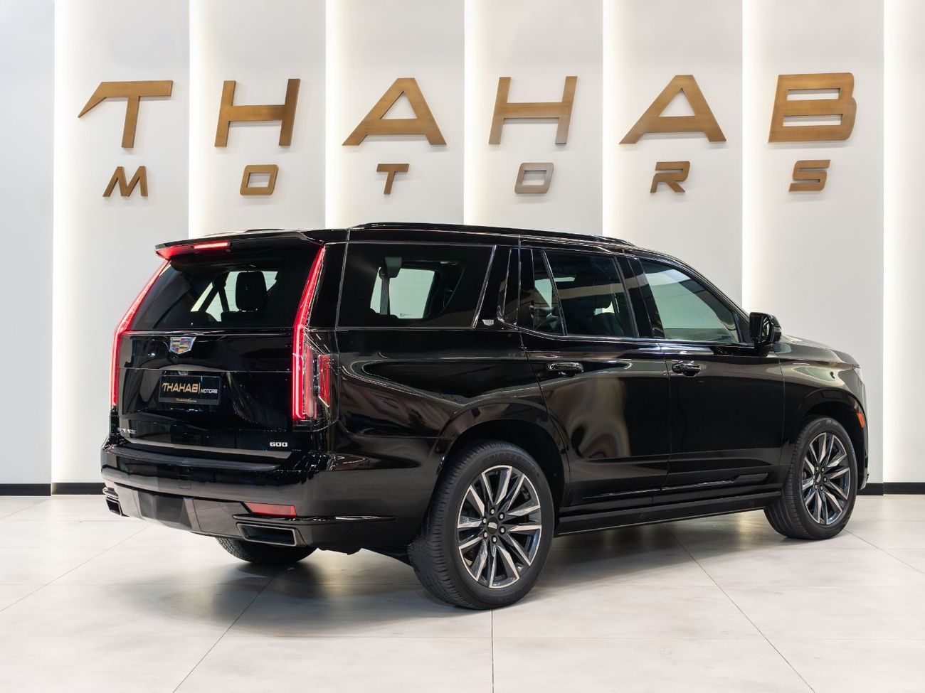 Cadillac Escalade Sport Platinum 6.2L AWD SPORT PLATINUM - 2021 | V8 ENGINE | GCC SPECS | FULL OPTION | PERFECT CONDIT