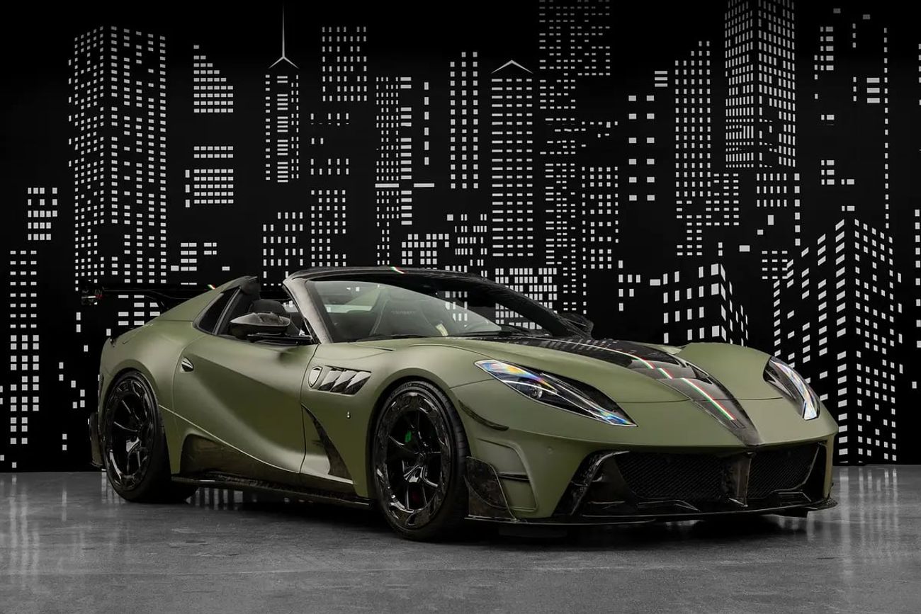 فيراري 812 GTS