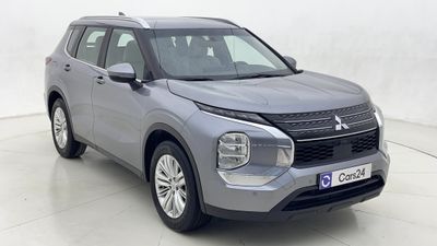 Mitsubishi Outlander 2.5L GLX Mid Line 2023 GLX MID LINE | AED 1049/Month | 0 DP | 30 Day Return | Warranty | Service His