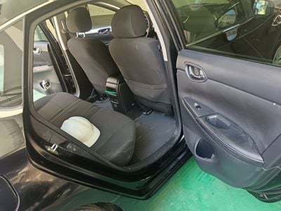 نيسان سنترا SV
