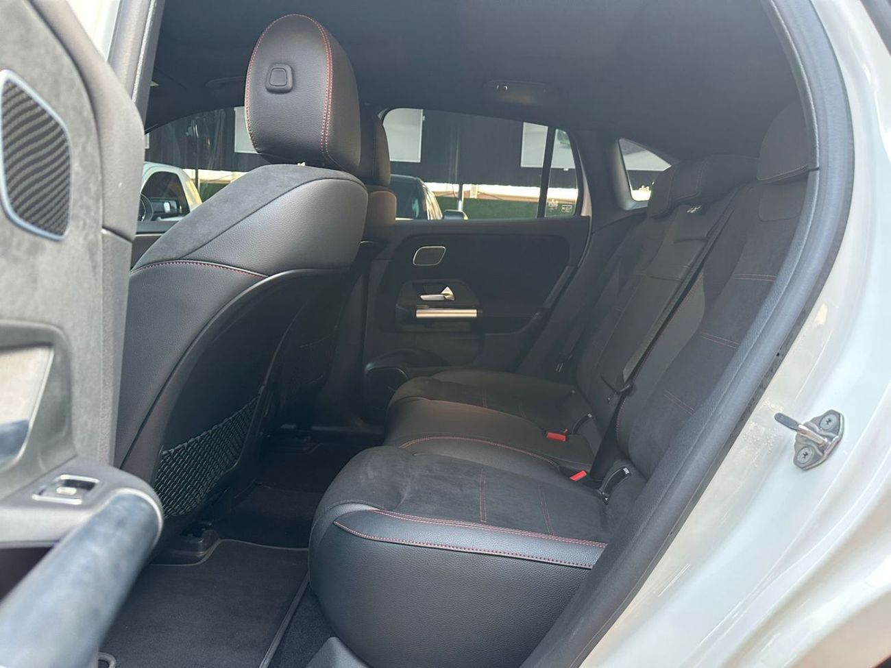 مرسيدس بنز EQE 350+ SUV