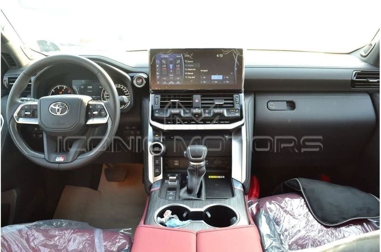 تويوتا لاند كروزر 3.5L PETROL GR SPORT, TWIN TURBO, RADAR