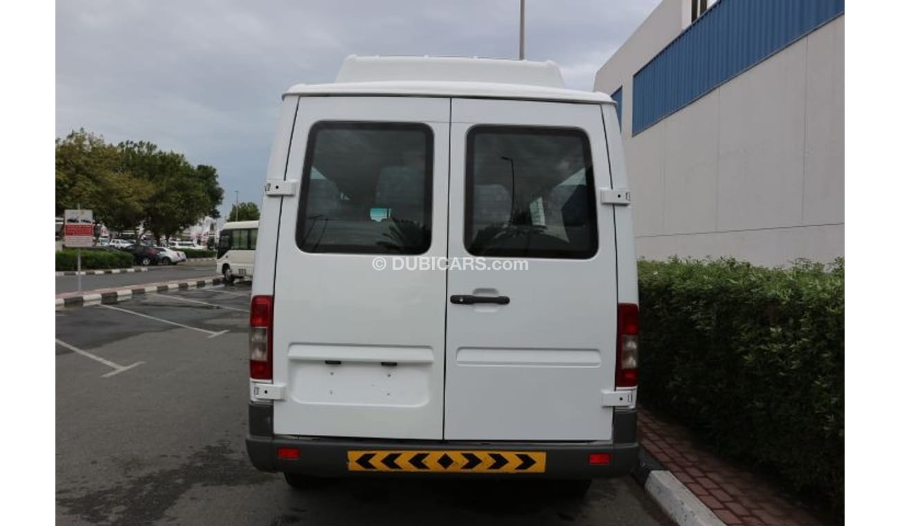 مرسيدس بنز سبرينتر باص مرسيدس سبرينتر 2006 ديزل 16 راكب خليجي