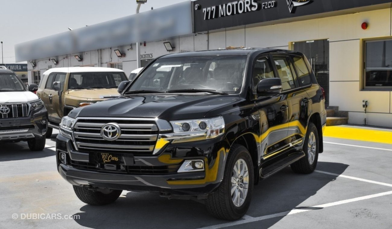 Toyota Land Cruiser TOYOTA LAND CRUISER VXR | 5.7L V8 | 2021 | GCC