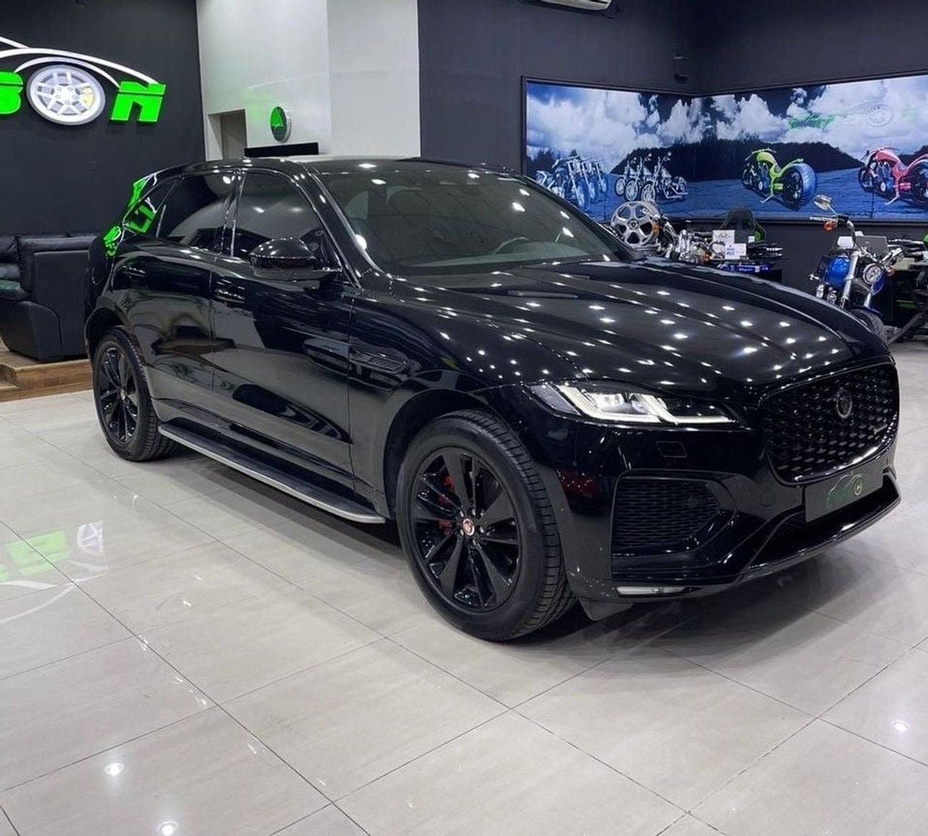 جاكوار F بيس R-Dynamic Black P250 2.0L Jaguar F-Pace 2022