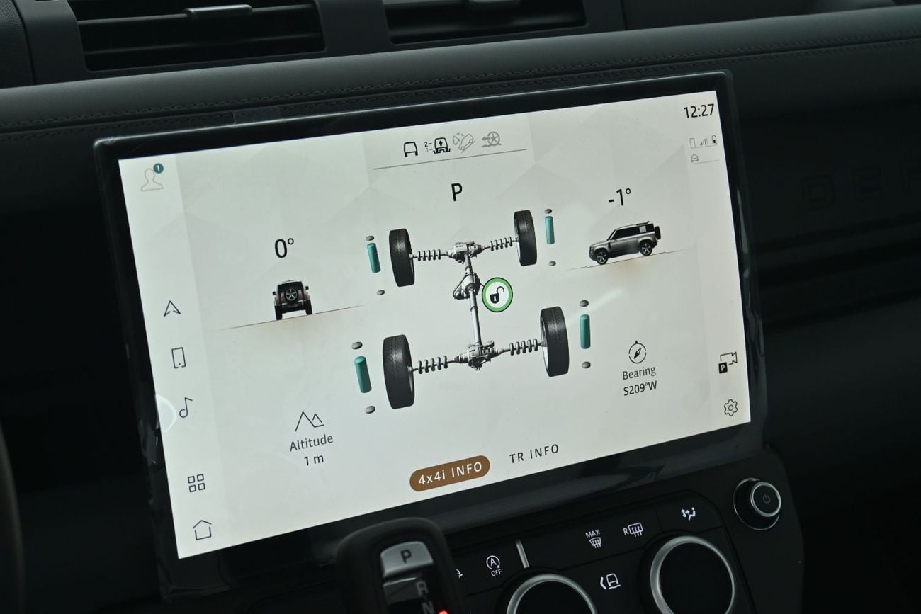 لاند روفر ديفندر Land Rover Defender P400 X-Dynamic HSE, 3.0L Turbo In-Line 6 Cylinder, Model 2026