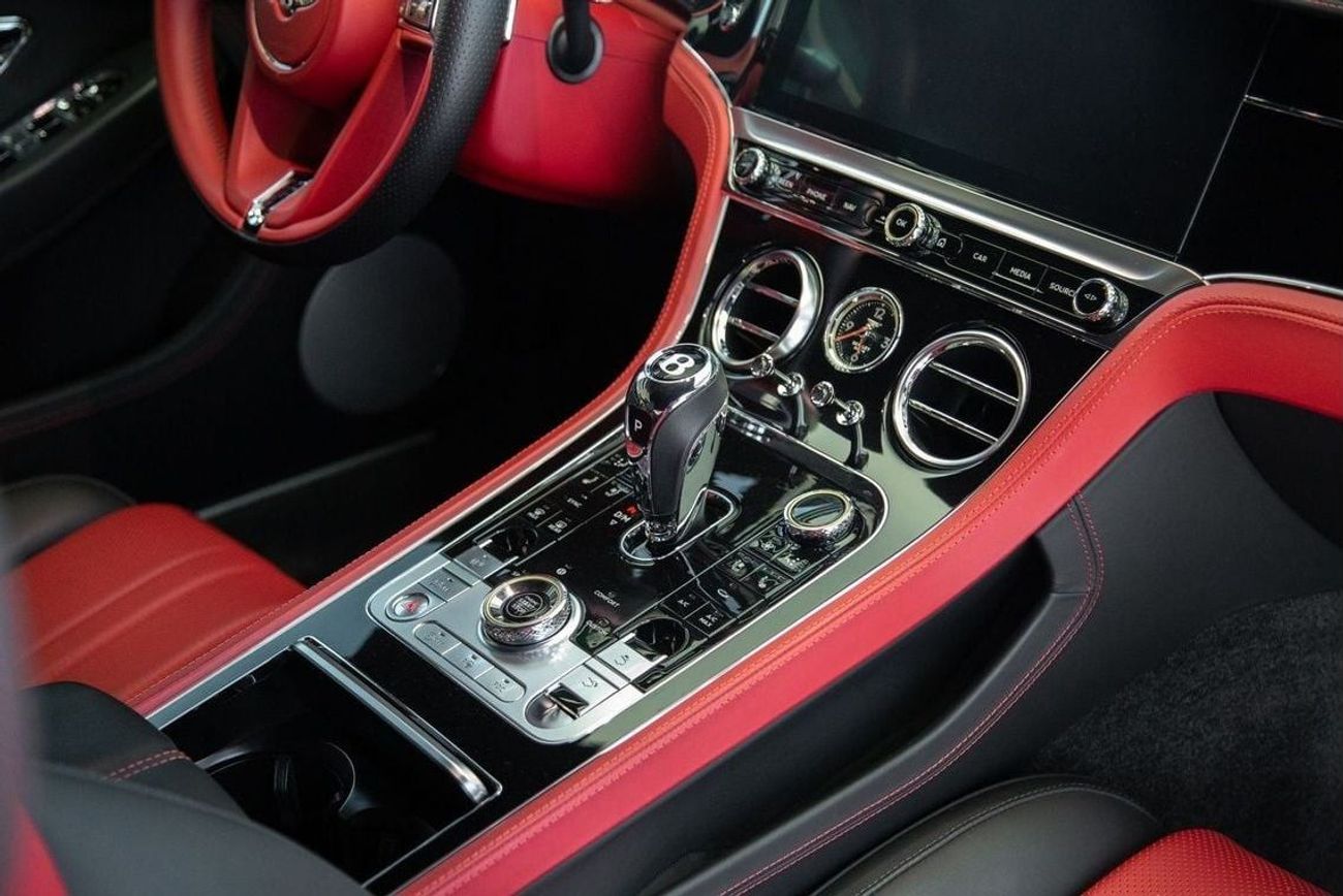 Bentley Continental GT 6.0L W12 (626 HP)